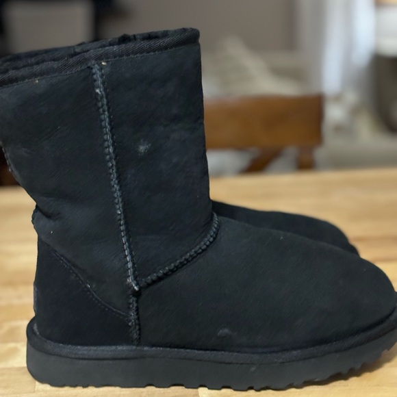 UGG black boots size 7 mid guc 💫 - Picture 3 of 10